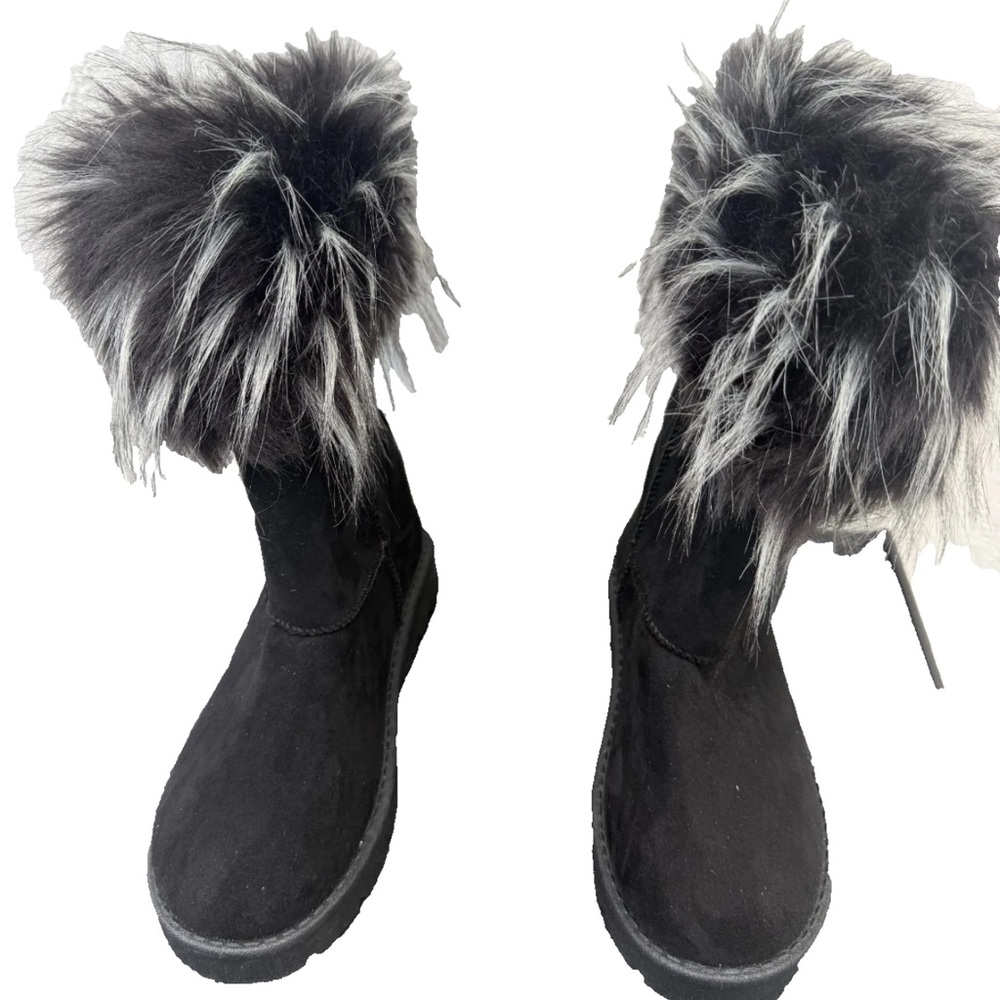 BAMBOO Black Winter Boots with Fluffy Gray Fur